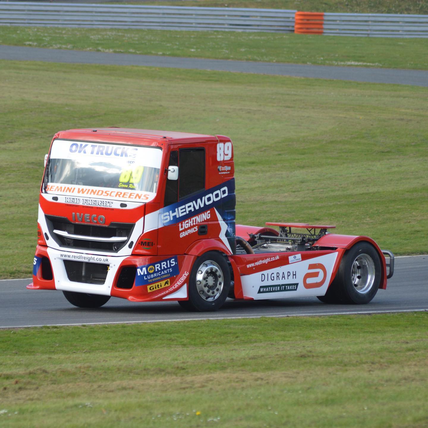 Simon Reid Brands Hatch Morris Lubricants.jpg