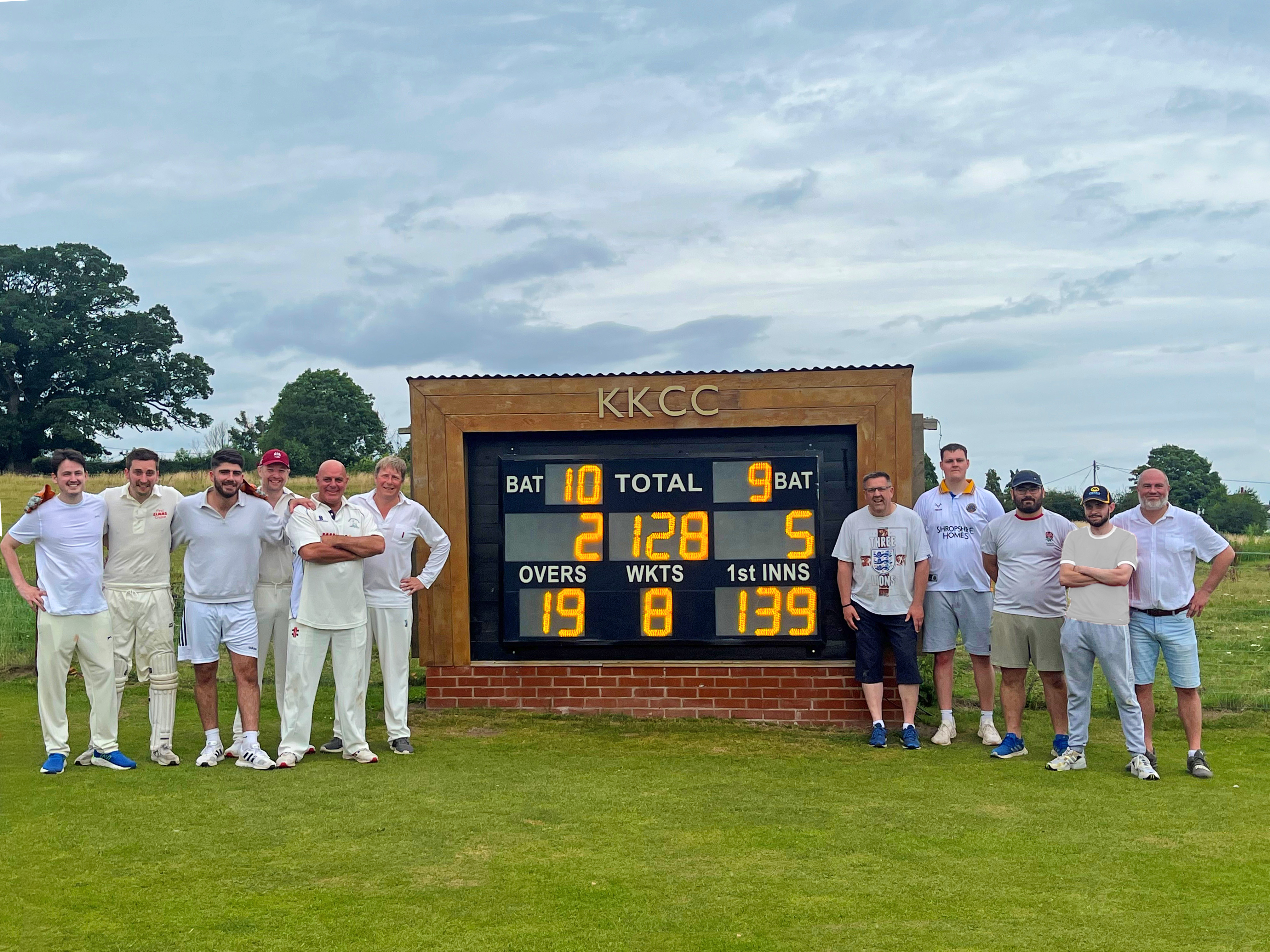 Image of the Morris Lubricants team at the cricket match